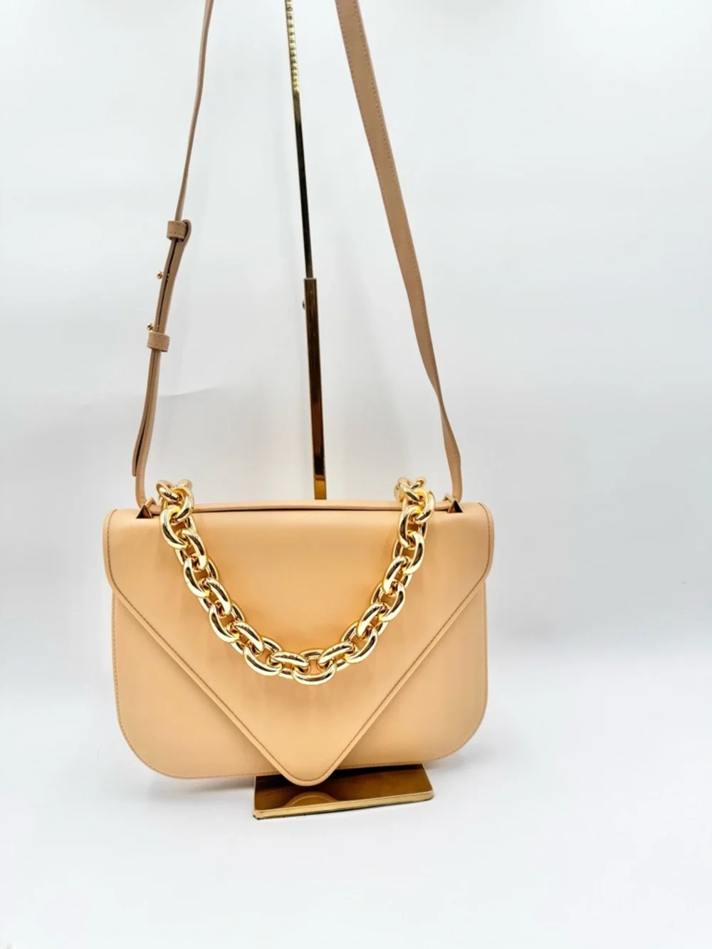SOLD NEW Bottega Venta The Mount Large Chain Bag - Picture 2 of 15